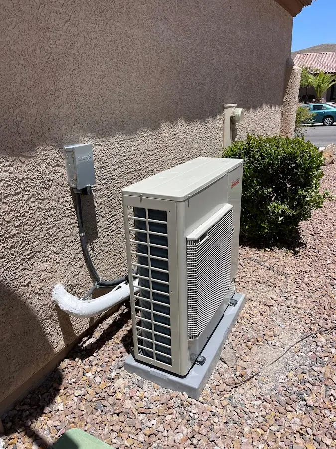 Residential air conditioning condenser unit in Linda